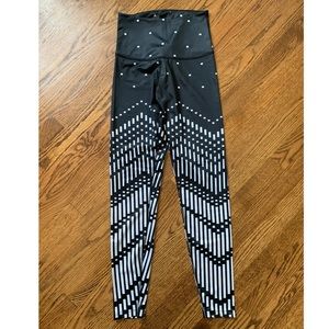 Black and White Beyond Yoga Leggings